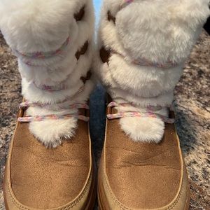 Carter’s  winter cal boots